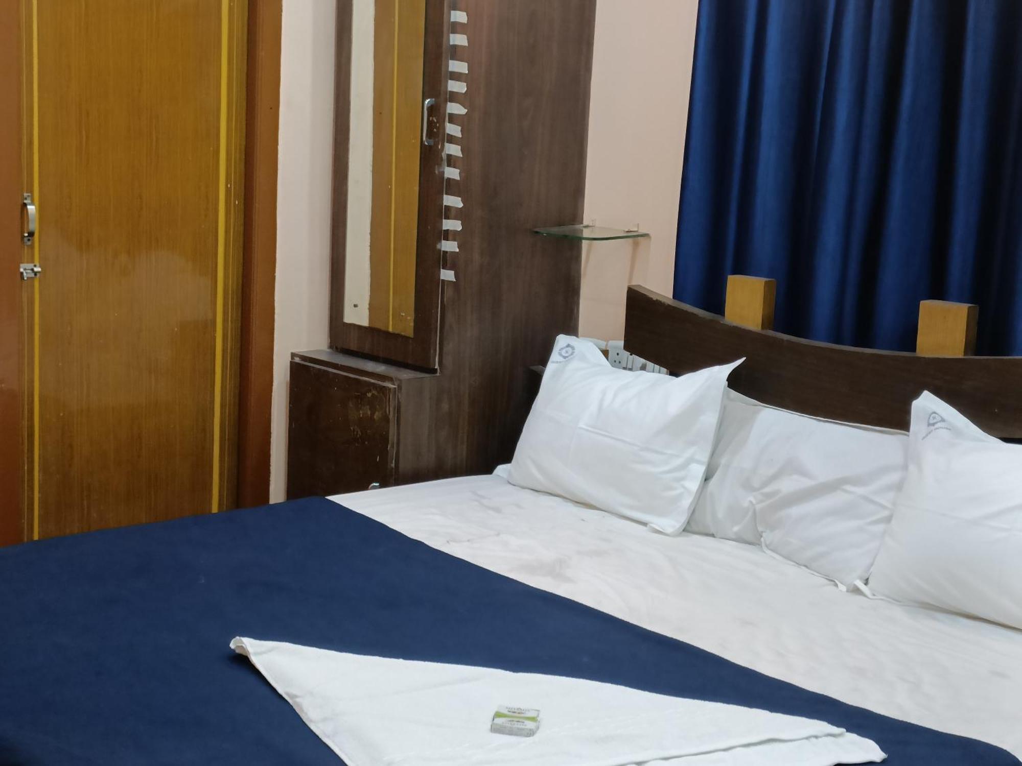 Hotel Dakshin Sea Paradise Visakhapatnam Exteriör bild